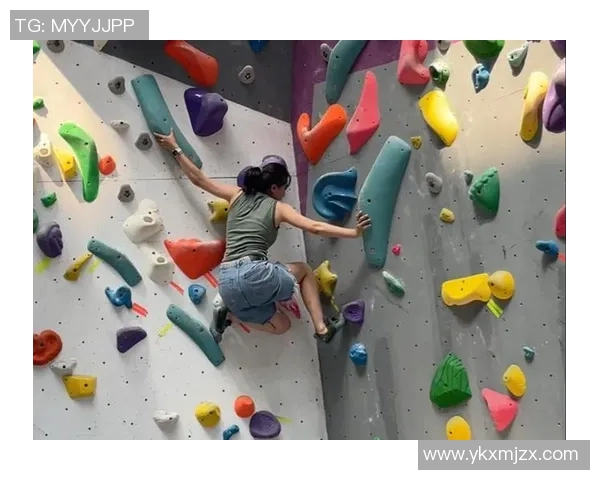 广州攀岩队与杭州攀岩队赛后复盘团队协作的成功与不足分析