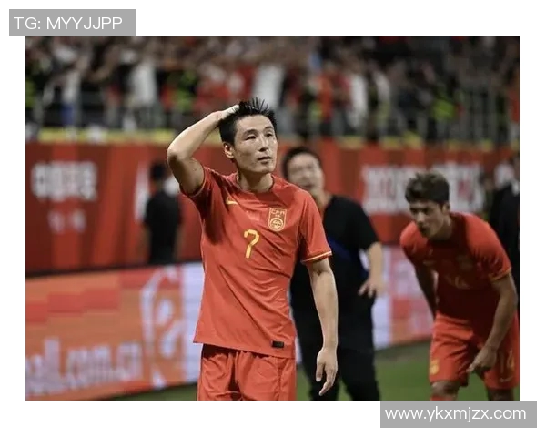 40岁足球明星重返赛场引发热议球迷期待精彩表现